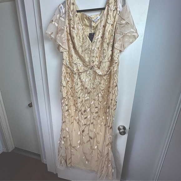 Ever Pretty Gold Shimmery Leaf Embroidered VNeck RuffleSleeves Maxi Dress NWT 2X - Picture 5 of 16